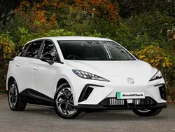 White New 2025 MG MG4 EV SE Hatchback | £21,995 (Fair price)