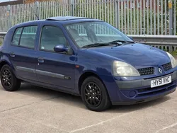 Blue Used 2001 Renault Clio II Expression Hatchback | £695 (Good price)