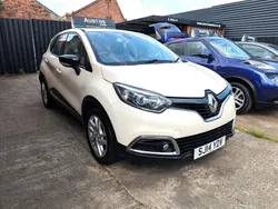 White Used 2014 Renault Captur Dynamique SUV | £4,995 (Fair price)