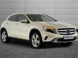 White Used 2015 Mercedes GLA220 SUV | £11,599 (Fair price)