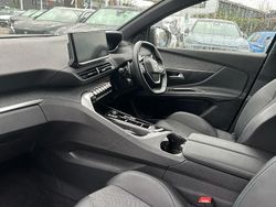 Celebes blue Used 2023 Peugeot 3008 Allure+ SUV | £18,695 (Fair price)