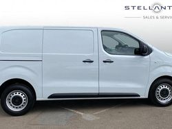 White Used 2024 Peugeot Expert Van | £17,490 (Fair price)