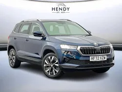 Petrol blue metallic Used 2022 Skoda Karoq SE L SUV | £20,599 (Fair price)