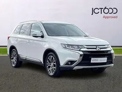 White Used 2018 Mitsubishi Outlander SUV | £14,858 (Fair price)