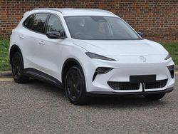 White New 2025 MG MG5 EV SE Estate | £22,999 (Fair price)