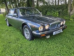 Grey Used 1991 Daimler Double Six Serie 1 Sedan | £13,495