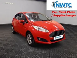 Red Used 2013 Ford Fiesta Zetec Hatchback | £3,895 (Good price)