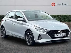 Metallic sleek silver Used 2022 Hyundai i20 SE Hatchback | £11,685 (Fair price)