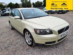 Green Used 2004 Volvo S40 SE Sedan | £1,480 (Good price)