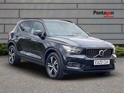Black Used 2020 Volvo XC40 R-Design SUV | £20,232 (Fair price)