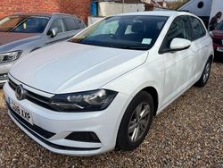 White Used 2018 VW Polo SE Hatchback | £6,695 (Fair price)