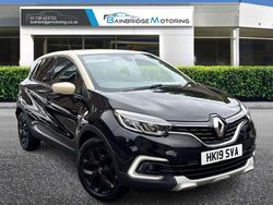 Black/cream Used 2019 Renault Captur GT-Line SUV | £8,695 (Fair price)