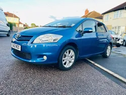Blue Used 2012 Toyota Auris Hatchback | £2,950
