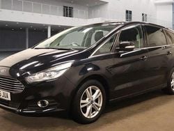 Black Used 2016 Ford S-MAX Titanium MPV | £6,695 (Fair price)