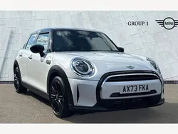 White Used 2024 Mini Cooper Exclusive Hatchback | £21,955 (Fair price)