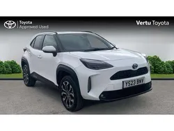 White Used 2023 Toyota Yaris Cross Design SUV | £22,115 (Good price)