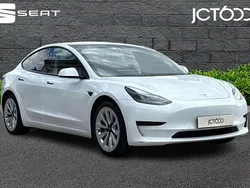 White Used 2021 Tesla Model 3 Standard Range Sedan | £16,990 (Fair price)