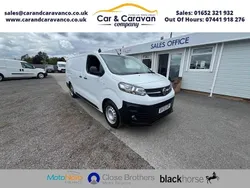 White Used 2022 Vauxhall Vivaro S Van | £10,450 (Good price)