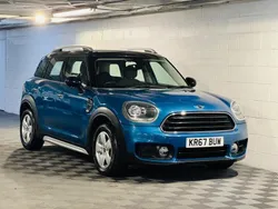 Blue Used 2017 Mini Cooper Countryman SUV | £9,989 (Fair price)