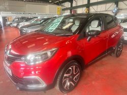 Red Used 2019 Renault Captur Iconic SUV | £8,240 (Fair price)