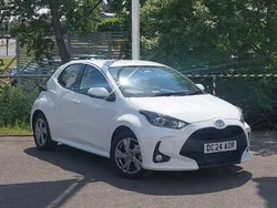White Used 2024 Toyota Yaris Hybrid Hatchback | £18,498 (Good price)
