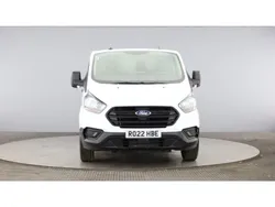 Frozen white (solid paint) Used 2022 Ford Transit Custom | £9,695 (Super price)