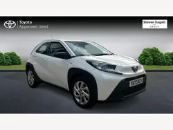 White Used 2023 Toyota Aygo PURE Hatchback | £12,150 (Fair price)