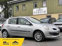 Silver Used 2008 Renault Clio II Dynamique Hatchback | £1,990 (Good price)