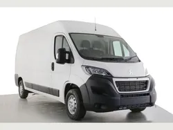 White Used 2023 Peugeot Boxer Premium Van | £21,999 (Fair price)