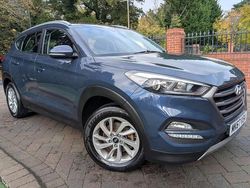 Stargazing blue Used 2017 Hyundai Tucson SE SUV | £7,275 (Fair price)