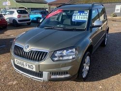 Green Used 2016 Skoda Yeti SE SUV | £11,495 (Fair price)