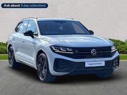 White Used 2025 VW Touareg Black Edition SUV | £64,770