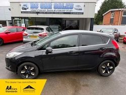 Black Used 2016 Ford Fiesta Zetec Hatchback | £4,995 (Good price)