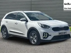 White Used 2022 Kia Niro 2 SUV | £18,681 (Fair price)