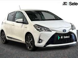 White Used 2017 Toyota Yaris Hybrid Design Hatchback | £11,600 (Fair price)