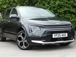 Grey Used 2025 Kia Niro 3 SUV | £26,667 (A bit pricey)