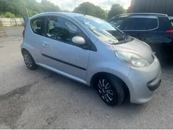 Silver Used 2006 Peugeot 107 Hatchback | £695 (Good price)
