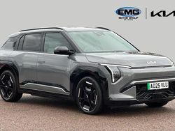 Grey Used 2025 Kia EV3 GT-Line SUV | £31,290 (Good price)