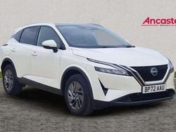 White Used 2023 Nissan Qashqai Acenta Premium SUV | £18,995 (Good price)