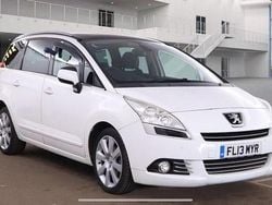 White Used 2013 Peugeot 5008 Allure MPV | £5,275 (Fair price)