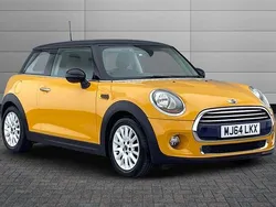 Volcanic orange Used 2014 Mini Cooper Hatchback | £6,295 (Fair price)