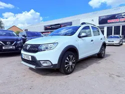 White Used 2017 Dacia Sandero Lauréate Hatchback | £4,175 (Fair price)