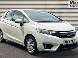 Pearl white orchid Used 2017 Honda Jazz SE Hatchback | £9,724 (Fair price)