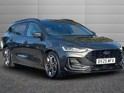 Magnetic Used 2025 Ford Focus ST-Line X Estate | £24,490 (Expensive)