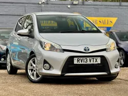 Silver Used 2013 Toyota Yaris Hybrid Hatchback | £9,495 (Fair price)