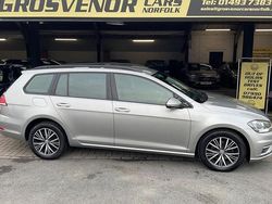 Silver Used 2017 VW Golf VII SE Estate | £9,695 (Fair price)