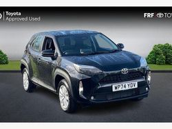 Used 2025 Toyota Yaris Hybrid Estate | £22,595 (Good price)