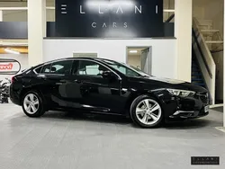 Black Used 2018 Vauxhall Insignia Sport Hatchback | £7,499 (Fair price)