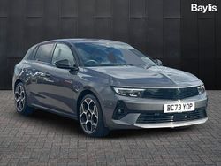 Grey Used 2024 Vauxhall Astra Ultimate Hatchback | £19,495 (Fair price)