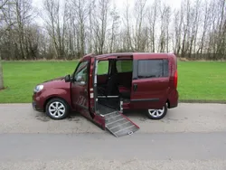 Red Used 2018 Fiat Doblò Lounge MPV | £9,495 (Fair price)